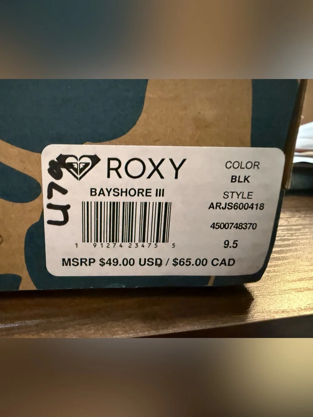 Roxy Gray Ca nvas Lace-Up SneakersSize is a